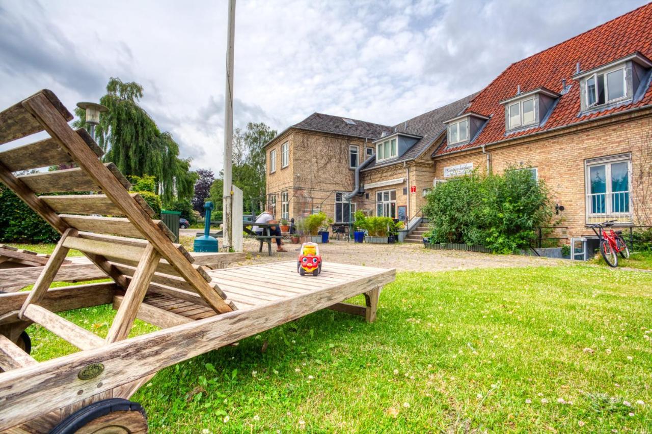 Fredensborg Vandrerhjem, I Kongens Baghave Exterior photo